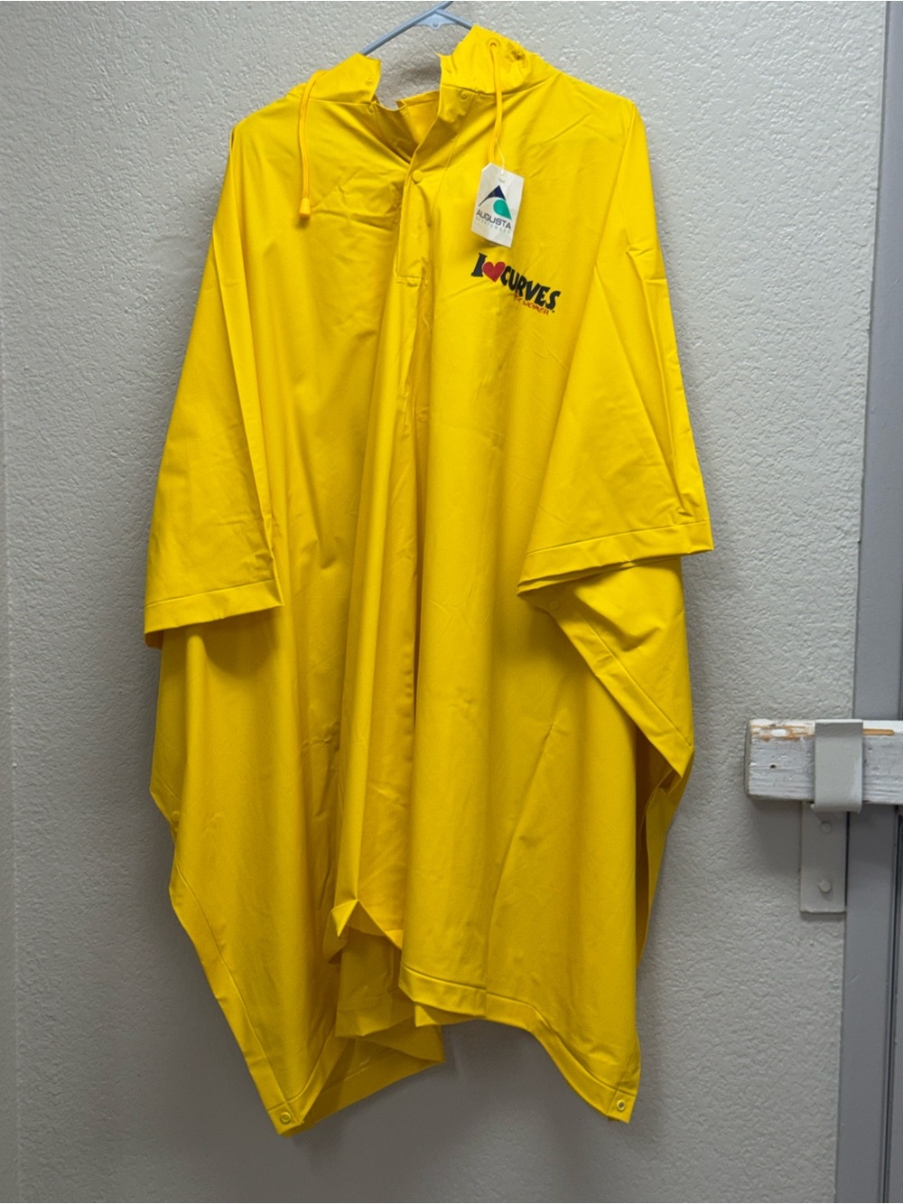 I Love Curves Yellow womans OS Rain Poncho with Hood New